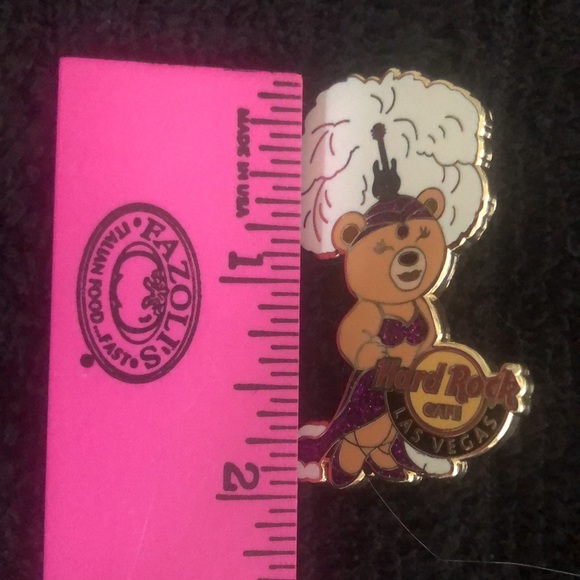 LAS VEGAS,Hard Rock Cafe Pin,Super Sexy Show Girl Bear,Must See - Picture 9 of 12